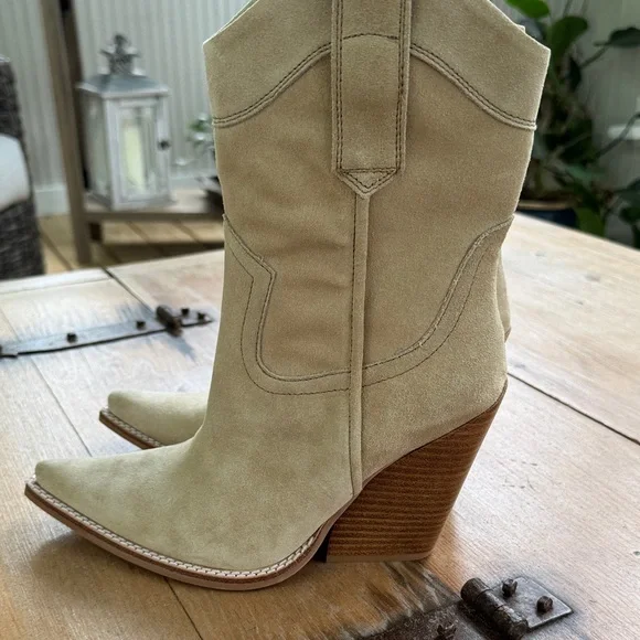 Jeffery Campbell Boots - Picture 4 of 13